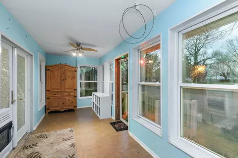 201 E Washington St, Malta, IL 60150 photo 3