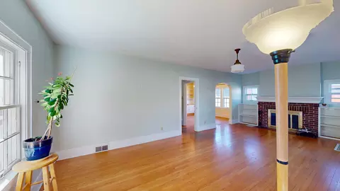 Living - 1209 W Daniel St, Champaign, IL 61821 photo 1 of 4