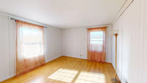 Bedroom - 1209 W Daniel St, Champaign, IL 61821 photo 1 of 6