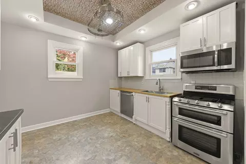 466 Simms St, Aurora, IL 60505 photo 7