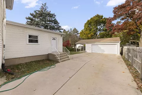 466 Simms St, Aurora, IL 60505 photo 22