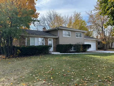 523 E Weathersfield Way, Schaumburg, IL 60193