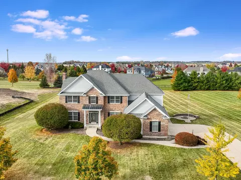 43 W822 Twilight Ln, Saint Charles, IL 60175