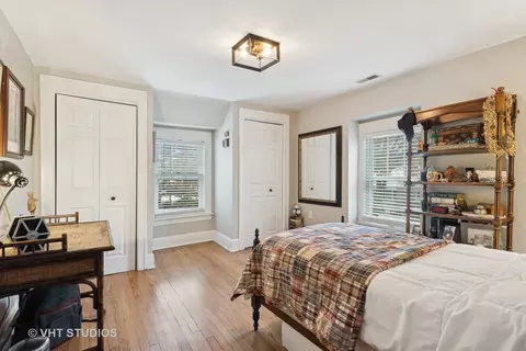 Bedroom - 1010 N Main St, Wheaton, IL 60187 photo 3 of 3