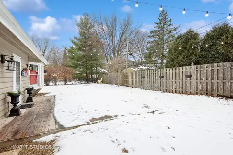 Exterior - 1010 N Main St, Wheaton, IL 60187 photo 5 of 5