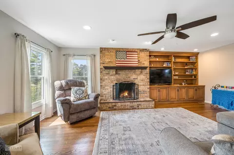 13113 Cathy Ln, Plainfield, IL 60585 photo 7