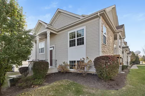 1386 Carolyn Ct, Yorkville, IL 60560