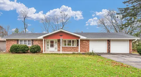 1004 E Allen St, Farmer City, IL 61842