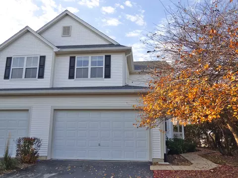 267 Grand Ridge Rd, Saint Charles, IL 60175