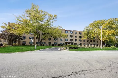 6600 S Brainard Ave #301, Countryside, IL 60525