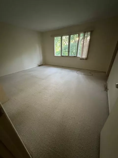 Bedroom - 70 Graymoor Ln, Olympia Fields, IL 60461 photo 2 of 2