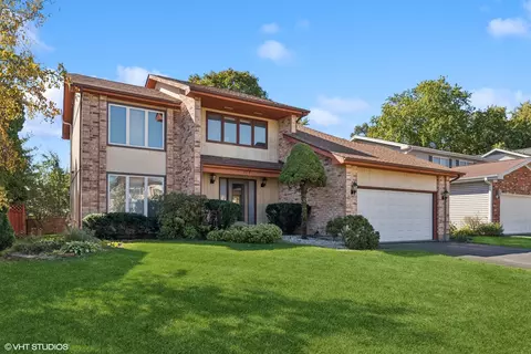 725 Gregor Ln, Wheeling, IL 60090