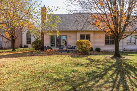 8 Alder Ct, Bloomington, IL 61704 photo 40