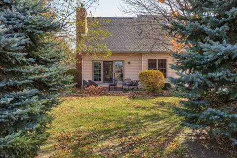 8 Alder Ct, Bloomington, IL 61704 photo 4