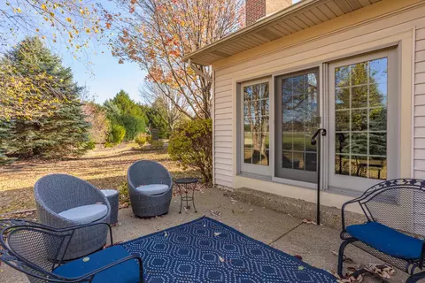 8 Alder Ct, Bloomington, IL 61704 photo 38