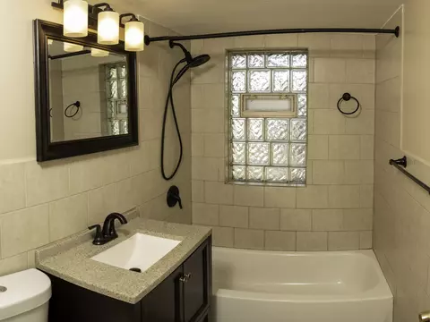 Bath - 2250 S 20th Ave, Broadview, IL 60155 photo 1 of 1