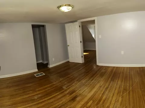 Bedroom - 2250 S 20th Ave, Broadview, IL 60155 photo 2 of 4