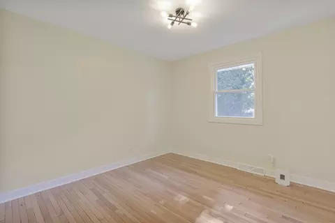 Bedroom - 225 Broker Ave, Itasca, IL 60143 photo 6 of 7