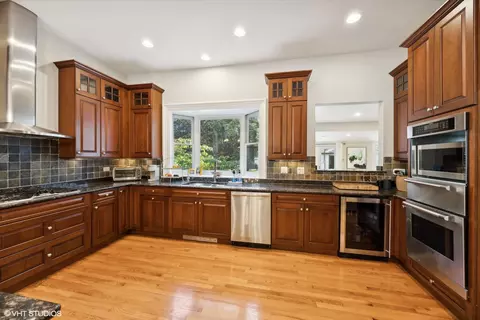 129 Barrypoint Rd, Riverside, IL 60546 photo 14