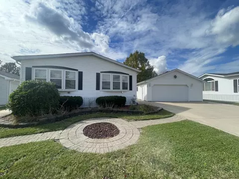301 Tulip Cir, Matteson, IL 60443
