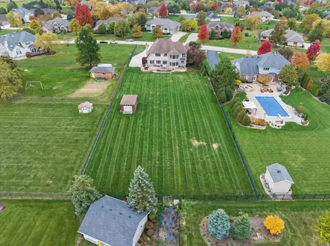 View/Area - 13167 Briar Patch Ln, Lemont, IL 60439 photo 5 of 7