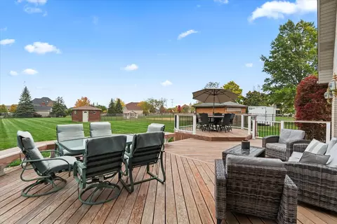 Exterior - 13167 Briar Patch Ln, Lemont, IL 60439 photo 9 of 9
