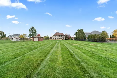 Exterior - 13167 Briar Patch Ln, Lemont, IL 60439 photo 6 of 9