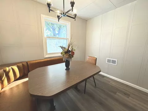 Dining - 415 W 9th St, Dixon, IL 61021 photo 1 of 1