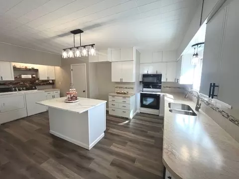 Kitchen - 415 W 9th St, Dixon, IL 61021 photo 1 of 5
