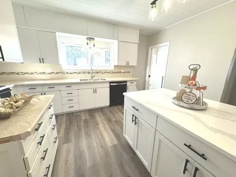 Kitchen - 415 W 9th St, Dixon, IL 61021 photo 3 of 5
