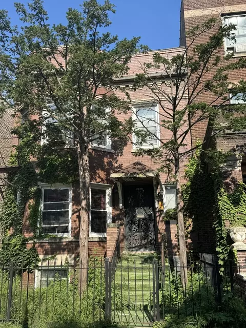 6137 S Evans Ave, Chicago, IL 60637