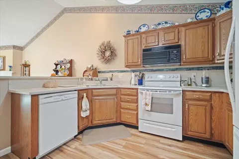 Kitchen - 107 N Blair Dr #20, Normal, IL 61761 photo 1 of 2