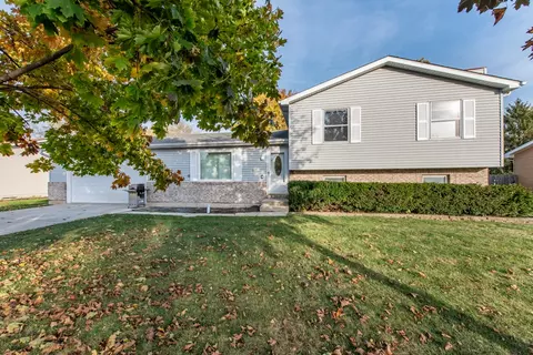 2405 Matthew Pl, Zion, IL 60099