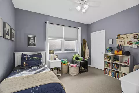 Bedroom - 4055 N Drake Ave, Chicago, IL 60618 photo 3 of 4