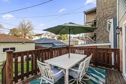 Exterior - 4055 N Drake Ave, Chicago, IL 60618 photo 2 of 3