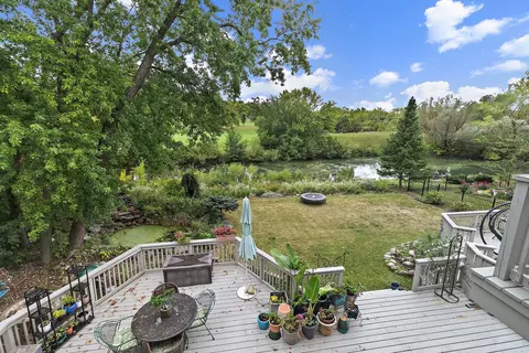 Exterior - 471 Ford Ln, Bartlett, IL 60103 photo 5 of 12