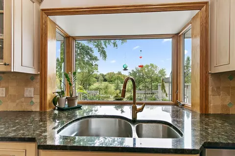 Kitchen - 471 Ford Ln, Bartlett, IL 60103 photo 5 of 5
