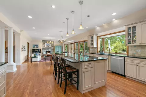 Kitchen - 471 Ford Ln, Bartlett, IL 60103 photo 1 of 5