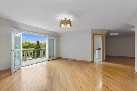 Living - 471 Ford Ln, Bartlett, IL 60103 photo 6 of 6