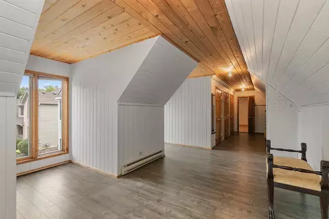 Entry Way - 471 Ford Ln, Bartlett, IL 60103 photo 5 of 5