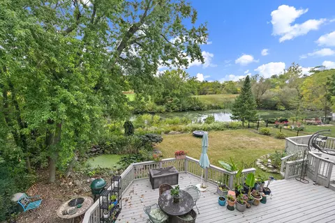Exterior - 471 Ford Ln, Bartlett, IL 60103 photo 3 of 12