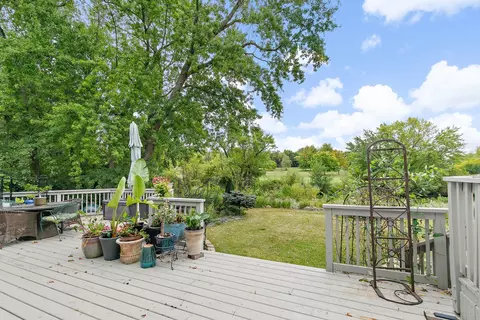 Exterior - 471 Ford Ln, Bartlett, IL 60103 photo 6 of 12