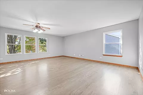 Living - 5306 Brier Glen Dr, Plainfield, IL 60586 photo 5 of 7