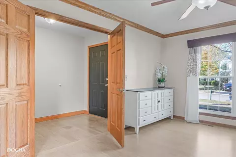 Entry Way - 5306 Brier Glen Dr, Plainfield, IL 60586 photo 2 of 3