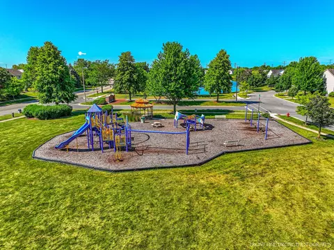 View/Area - 5306 Brier Glen Dr, Plainfield, IL 60586 photo 7 of 10