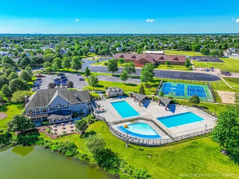 View/Area - 5306 Brier Glen Dr, Plainfield, IL 60586 photo 4 of 10