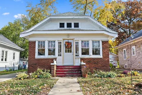 Exterior - Undisclosed, Aurora, IL 60505 photo 1 of 7