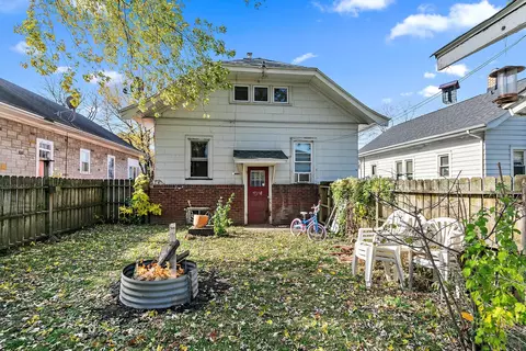 Exterior - Undisclosed, Aurora, IL 60505 photo 6 of 7