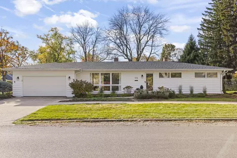 516 Wakeman Ave, Wheaton, IL 60187