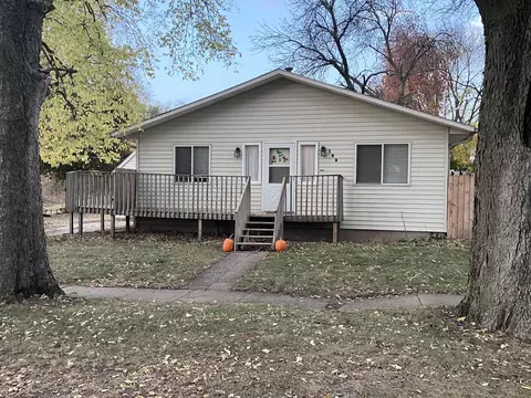 108 E Race St, San Jose, IL 62682